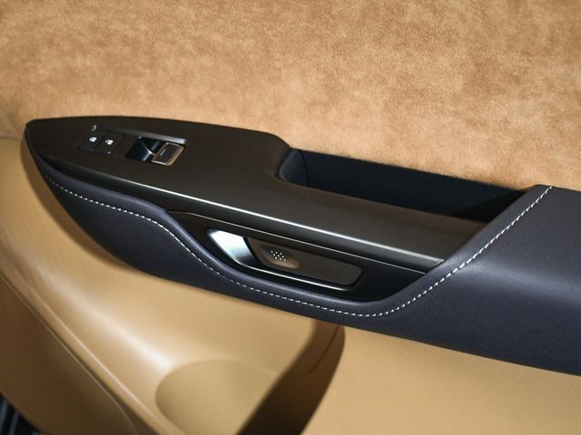 2023 Lexus RZ 450e Luxury - 22964488 - 13