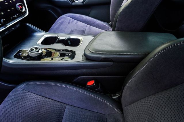 2023 Lexus RZ RZ 450e Luxury AWD - 22993533 - 18