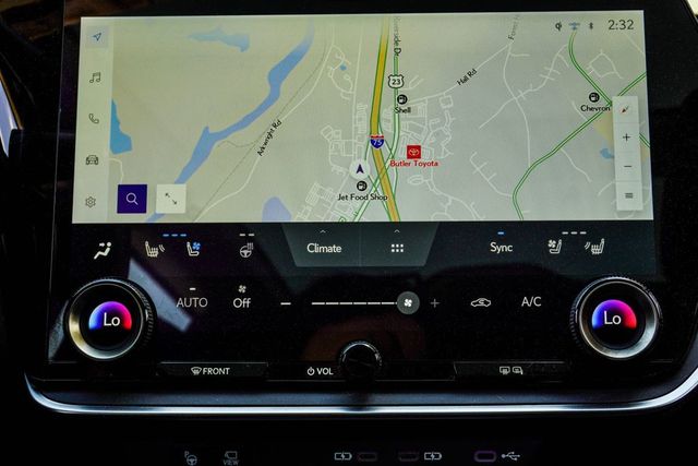 2023 Lexus RZ RZ 450e Luxury AWD - 22993533 - 22