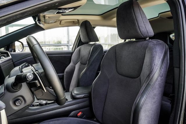 2023 Lexus RZ RZ 450e Luxury AWD - 22993533 - 35