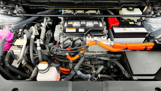 2023 Lexus RZ RZ 450e Luxury AWD w/ Dynamic Sky Panorama Glass Roof - 23000063 - 25