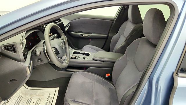 2023 Lexus RZ RZ 450e Luxury AWD w/ Dynamic Sky Roof & Cold Area Pkg - 23047646 - 17