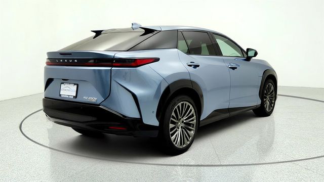 2023 Lexus RZ RZ 450e Luxury AWD w/ Dynamic Sky Roof & Cold Area Pkg - 23047646 - 4