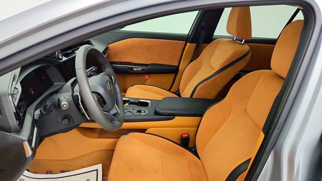 2023 Lexus RZ RZ 450e Luxury AWD w/ Panorama Glass Roof & Cold Area Pkg - 23027966 - 19