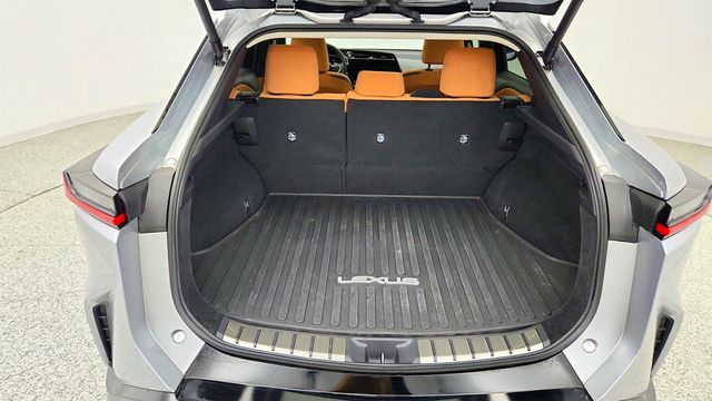 2023 Lexus RZ RZ 450e Luxury AWD w/ Panorama Glass Roof & Cold Area Pkg - 23027966 - 21