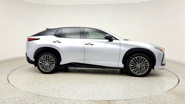 2023 Lexus RZ RZ 450e Luxury AWD w/ Panorama Glass Roof & Cold Area Pkg - 23027966 - 3