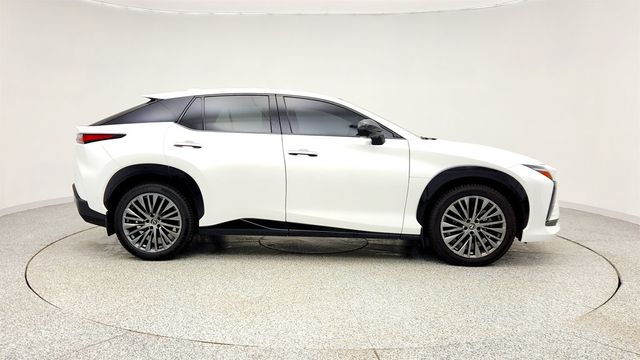 2023 Lexus RZ RZ 450e Luxury AWD w/ Panoramic Glass Roof & Heated Seats - 22999404 - 3