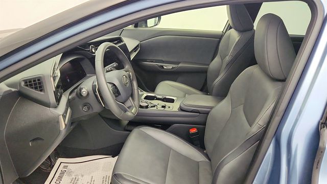 2023 Lexus RZ RZ 450e Premium AWD w/18''' Wheels + Tech & Cold Area Packages - 22994106 - 16