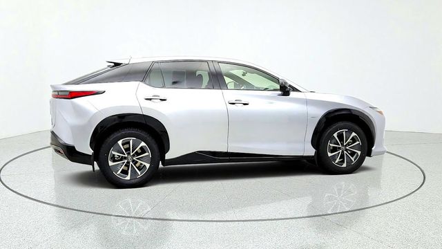2023 Lexus RZ RZ 450e Premium AWD w/18'' Wheels & Technology Pkg - 23095040 - 3