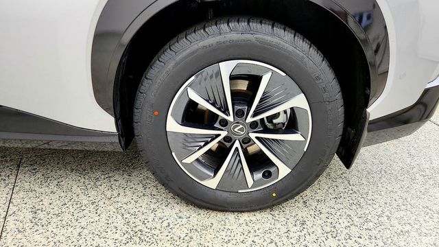 2023 Lexus RZ RZ 450e Premium AWD w/18'' Wheels & Technology Pkg - 23095040 - 8