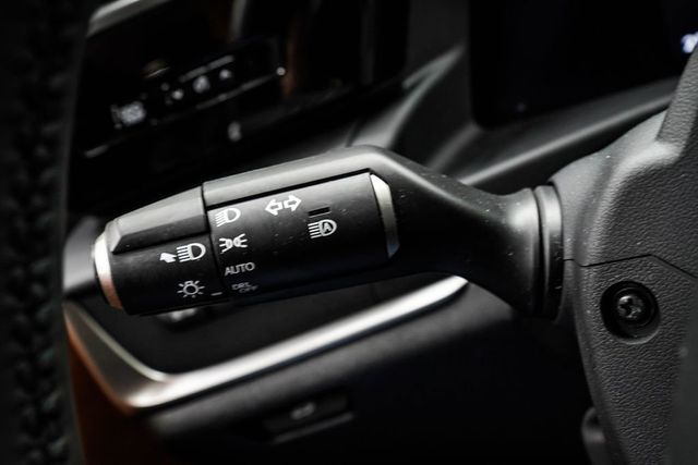 2023 Lexus RZ RZ 450e Premium AWD w/20" Wheels - 22997548 - 27