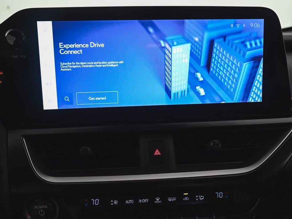 2023 Lexus UX 250h Premium photo 15