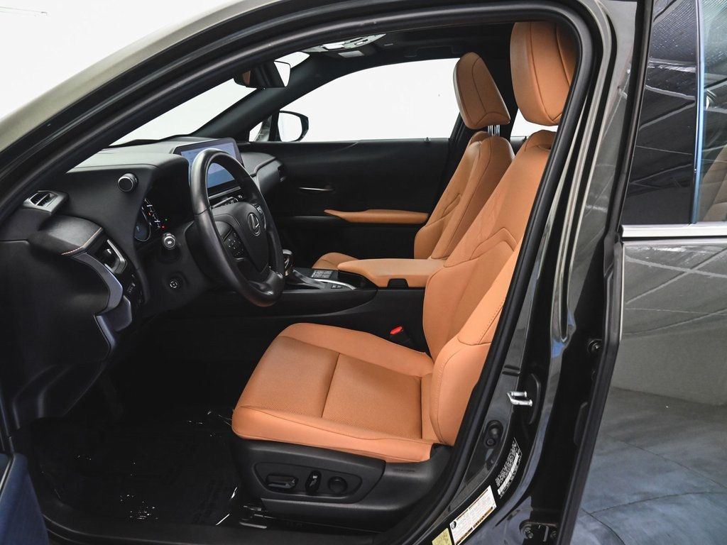 2023 Lexus UX 250h Premium photo 26