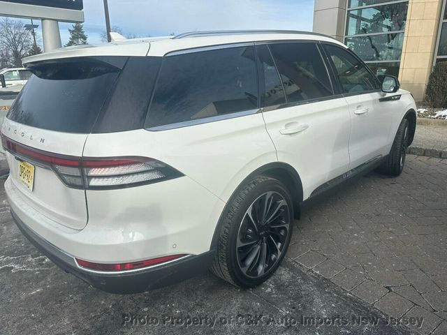 2023 Lincoln Aviator Reserve AWD,LUXURY PKG,ILLUMINATION PKG,22'' WHEELS,201A PKG, - 22966939 - 4