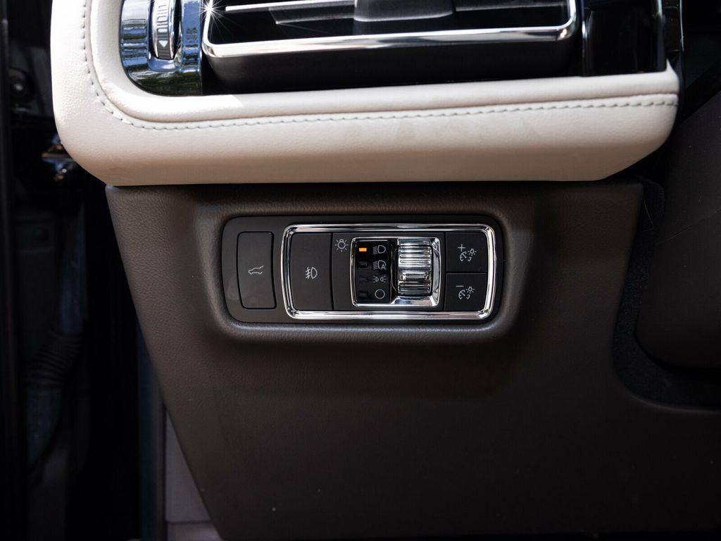 2023 Lincoln Aviator Reserve, Illumination Package, 22" Wheels, Elements Package Plus - 22898785 - 29
