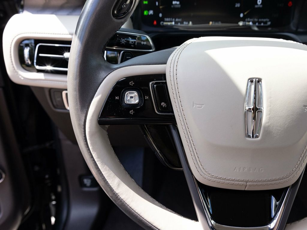 2023 Lincoln Aviator Reserve, Illumination Package, 22" Wheels, Elements Package Plus - 22898785 - 37