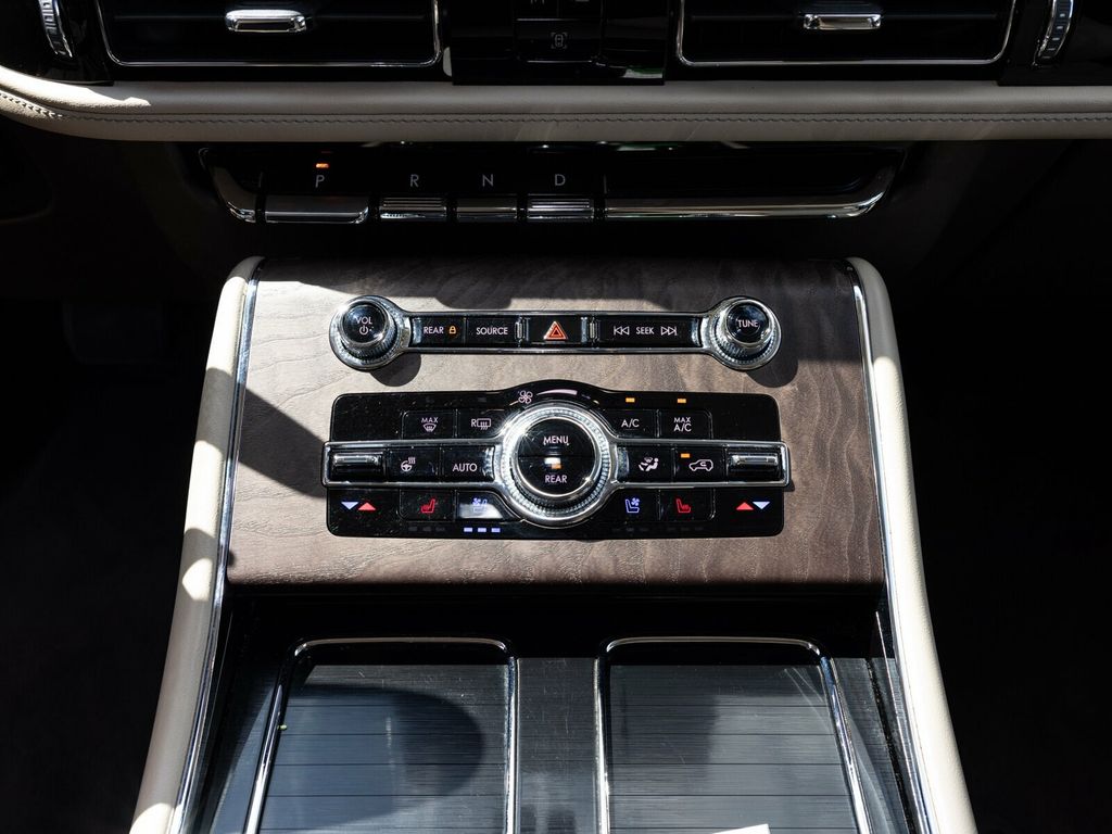 2023 Lincoln Aviator Reserve, Illumination Package, 22" Wheels, Elements Package Plus - 22898785 - 44