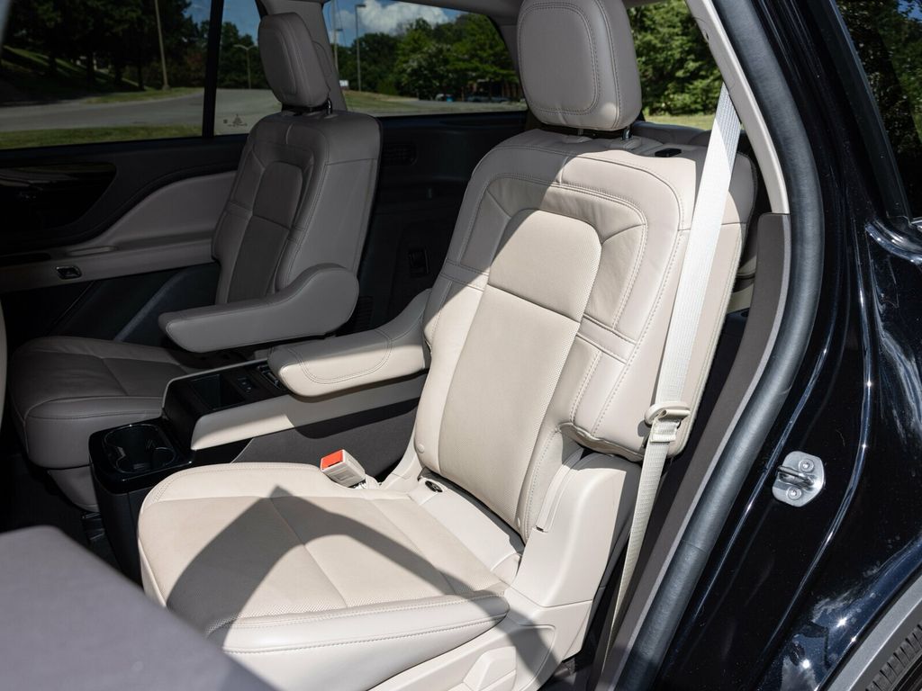 2023 Lincoln Aviator Reserve, Illumination Package, 22" Wheels, Elements Package Plus - 22898785 - 56
