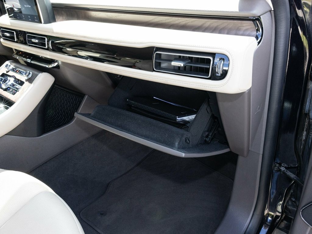 2023 Lincoln Aviator Reserve, Illumination Package, 22" Wheels, Elements Package Plus - 22898785 - 77