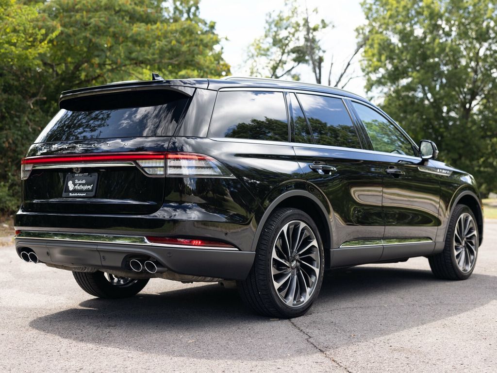 2023 Lincoln Aviator Reserve, Illumination Package, 22" Wheels, Elements Package Plus - 22898785 - 8
