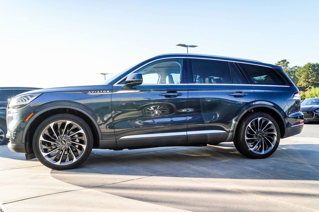 2023 Lincoln Aviator Reserve photo 3