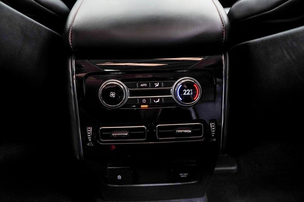 2023 Lincoln Aviator Standard photo 16