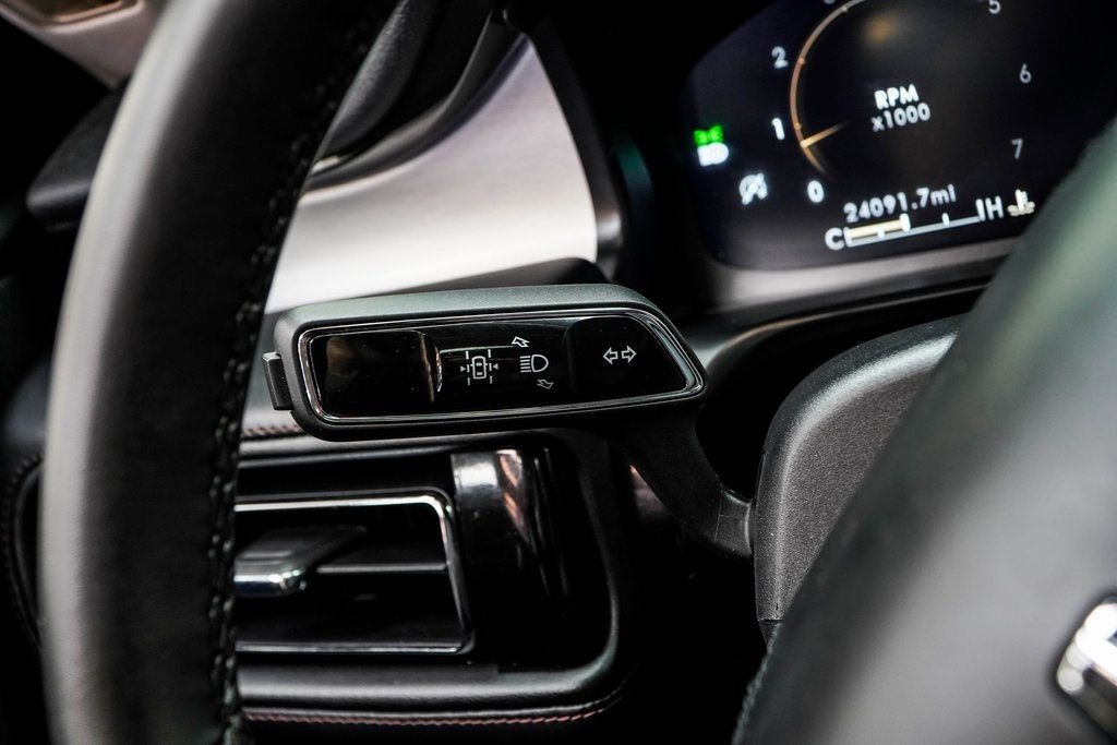 2023 Lincoln Aviator Standard photo 31