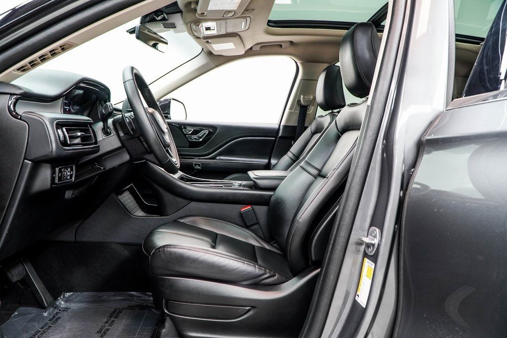 2023 Lincoln Aviator Standard photo 35