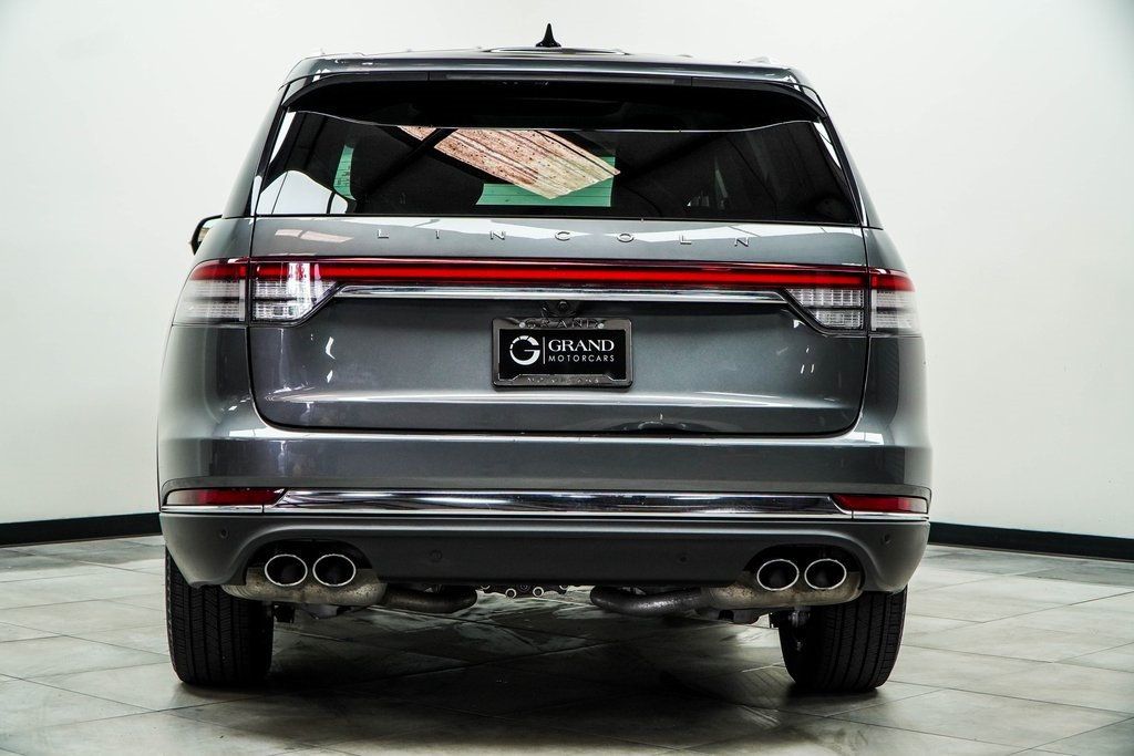 2023 Lincoln Aviator Standard photo 6