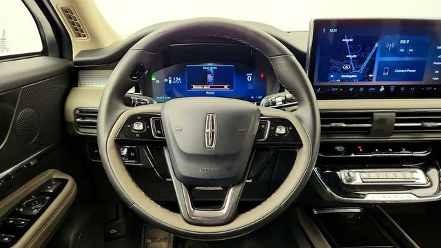 2023 Lincoln Corsair Standard AWD w/ Equipment Group 101A and Co-Pilot360 Vision - 22993422 - 11