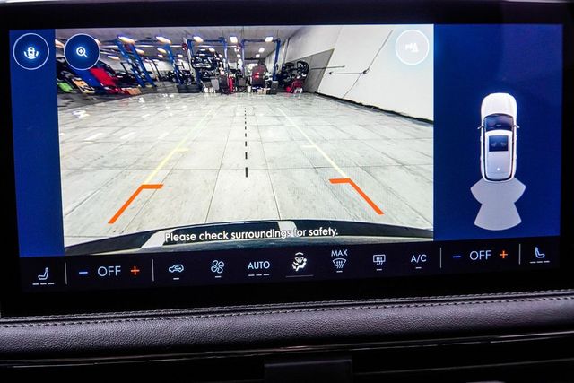2023 Lincoln Corsair Standard FWD - 23051802 - 31