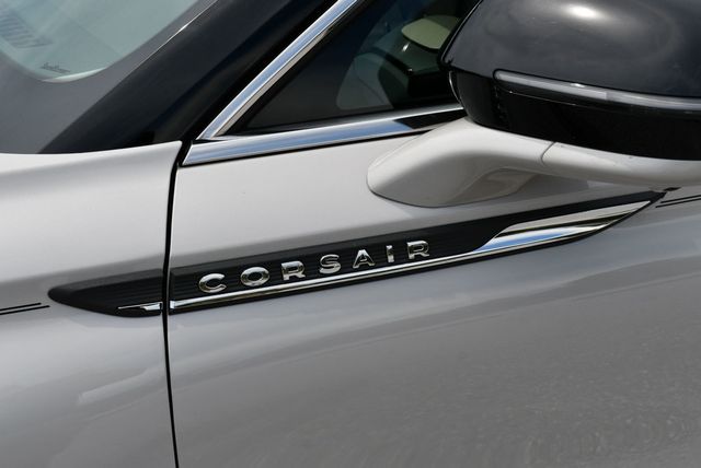 2023 Lincoln Corsair Standard FWD W/Equipment Group 101A & Navigation - 23050044 - 10