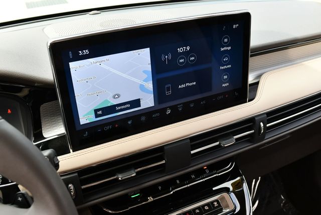 2023 Lincoln Corsair Standard FWD W/Equipment Group 101A & Navigation - 23050044 - 50