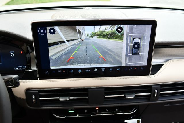 2023 Lincoln Corsair Standard FWD W/Equipment Group 101A & Navigation - 23050044 - 56