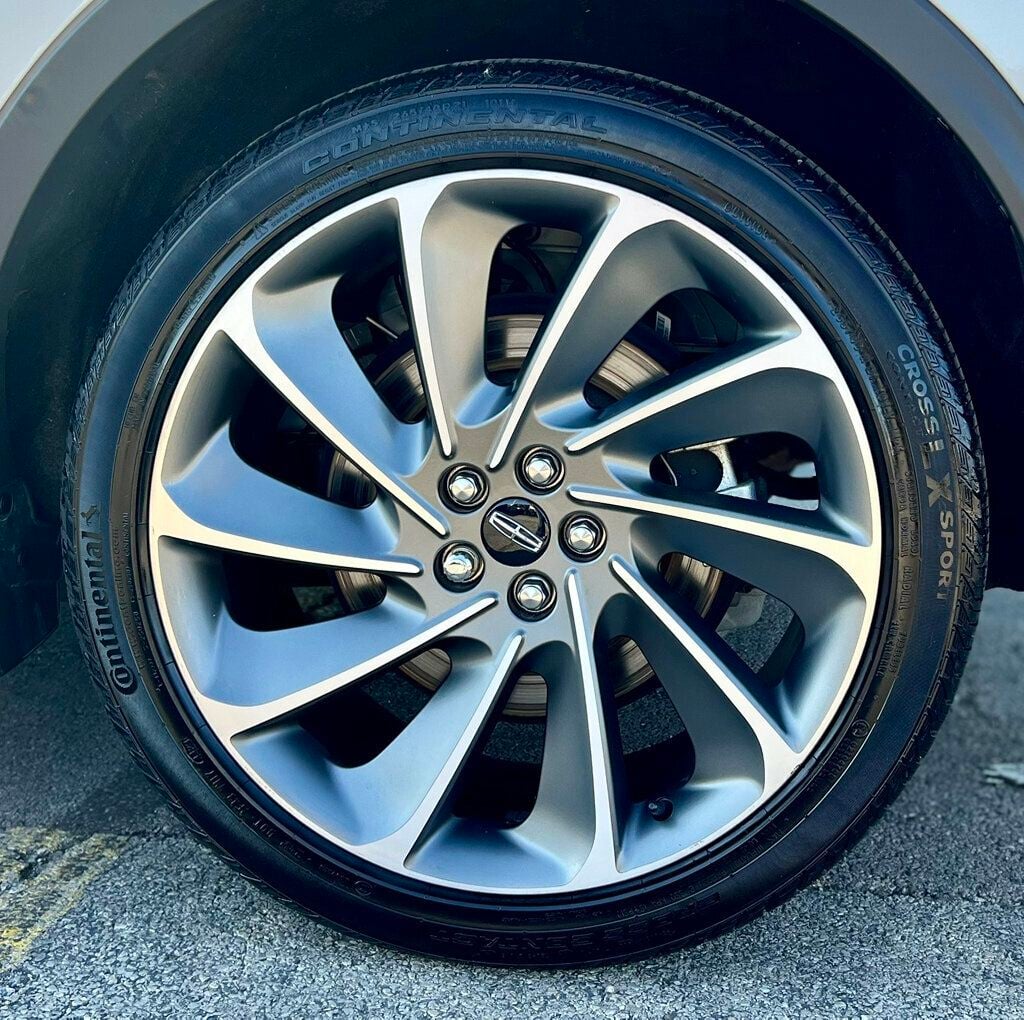2023 Lincoln Nautilus Reserve AWD - 23069840 - 28