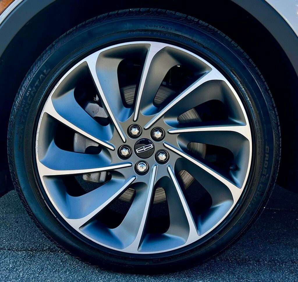 2023 Lincoln Nautilus Reserve AWD - 23069840 - 29