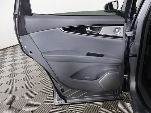 2023 Lincoln Nautilus Reserve AWD - 23075322 - 24