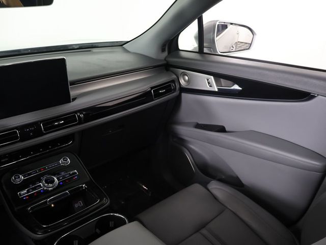 2023 Lincoln Nautilus Reserve AWD - 23075322 - 35