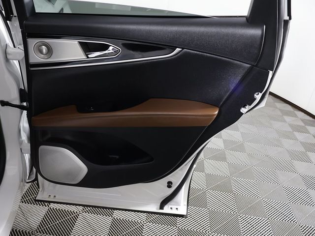 2023 Lincoln Nautilus Reserve AWD - 23075323 - 24