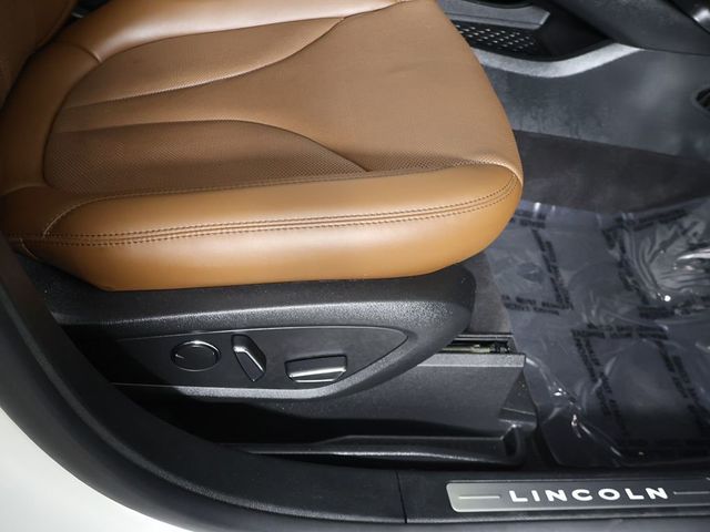 2023 Lincoln Nautilus Reserve AWD - 23075323 - 30