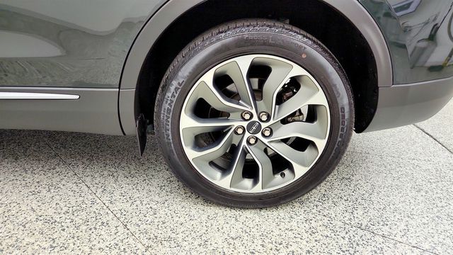2023 Lincoln Nautilus Reserve AWD w/ 20'' Wheels - 23079694 - 8