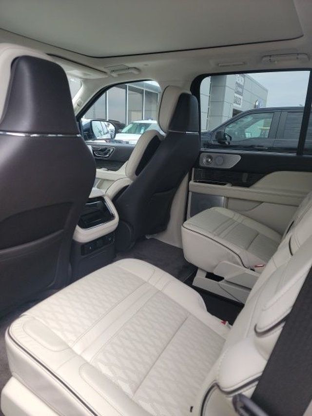 2023 Lincoln Navigator Black Label 4x4 - 23010191 - 8