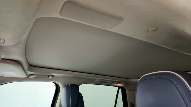 2023 Lincoln Navigator Black Label 4x4 with HD Trailer Tow Package & Massaging 2nd Row - 22984035 - 9