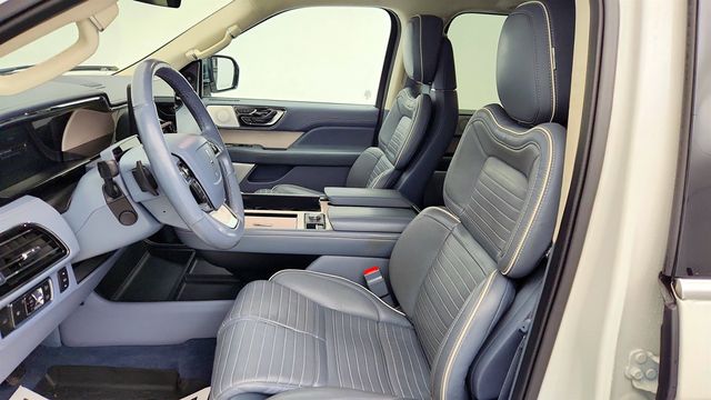 2023 Lincoln Navigator Black Label 4x4 with HD Trailer Tow Package & Massaging 2nd Row - 22984035 - 19