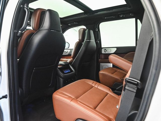 2023 Lincoln Navigator Reserve - 22914452 - 30