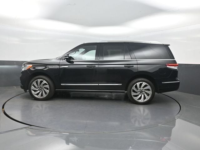 2023 Lincoln Navigator Reserve 4x2 - 23021031 - 1