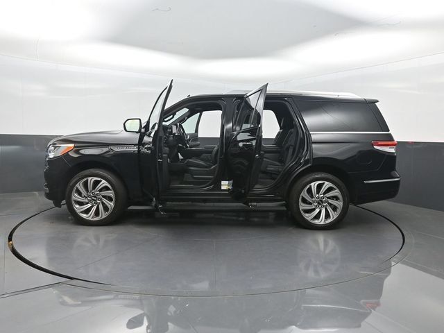 2023 Lincoln Navigator Reserve 4x2 - 23021031 - 38