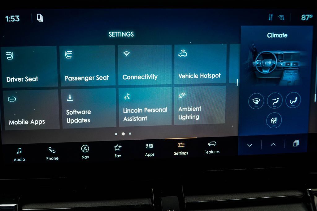 Lincoln Navigator photo 28