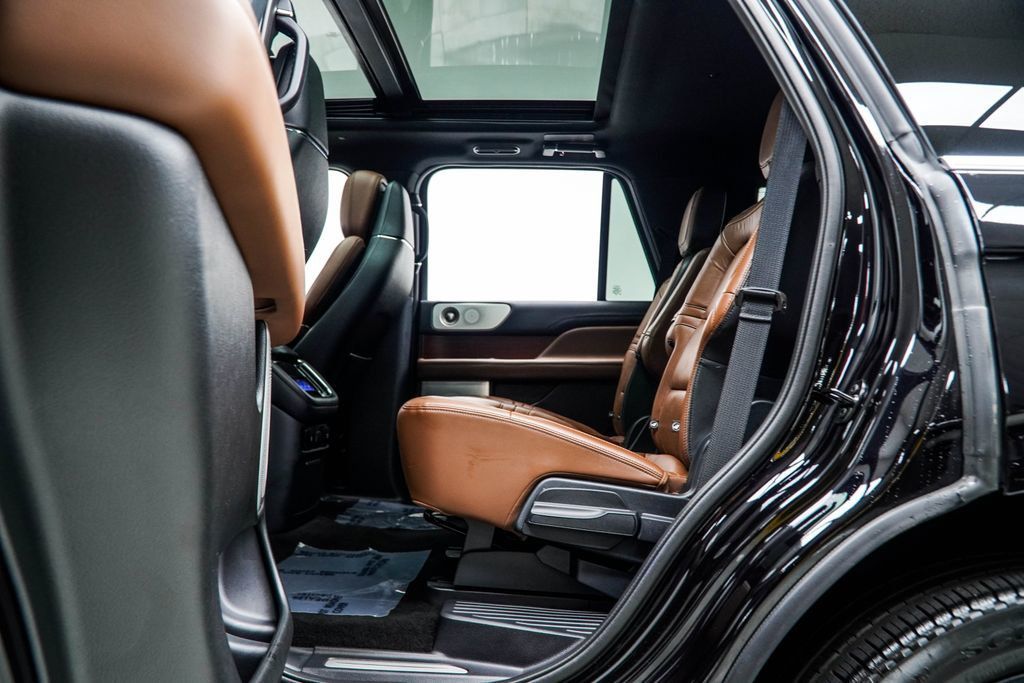 Lincoln Navigator photo 43