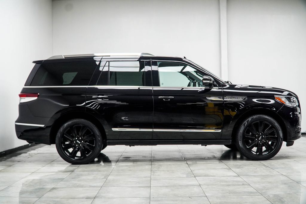 Lincoln Navigator photo 7